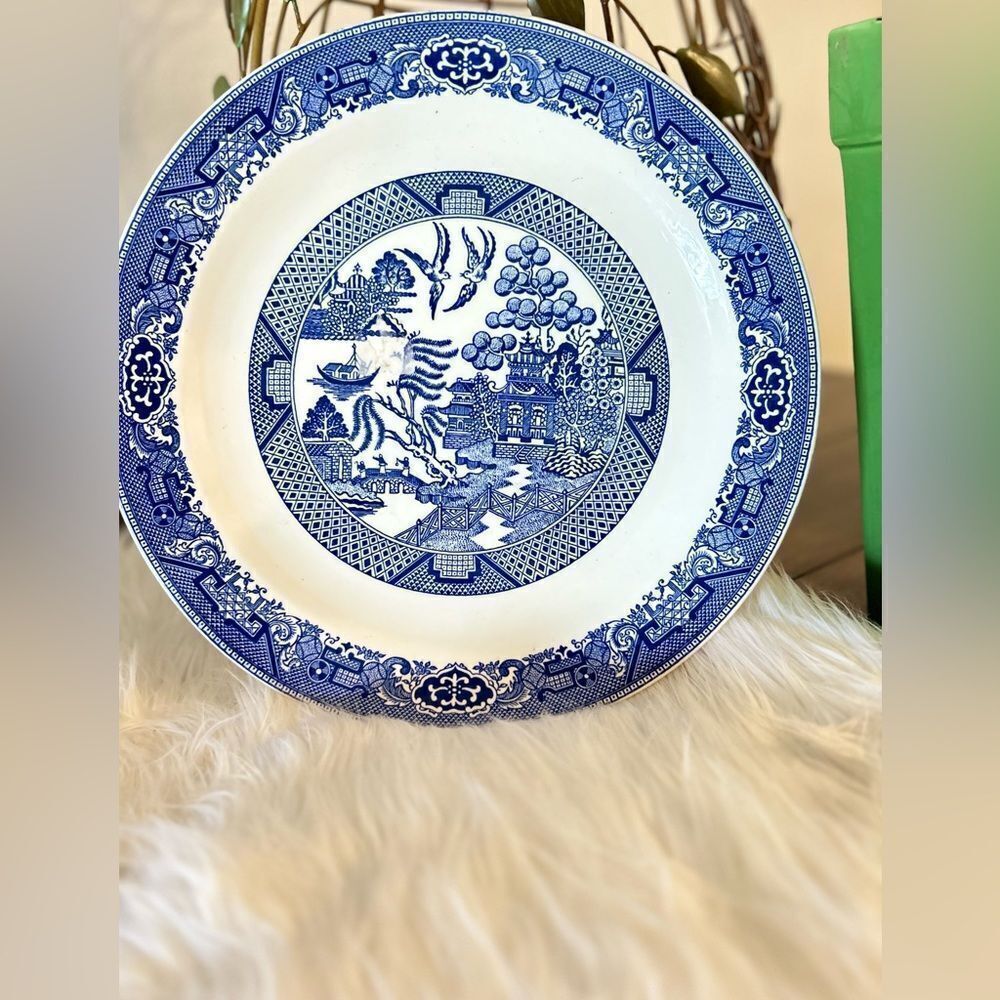 Vintage Blue and White Transferware Plate by Willow Ware Royal China 10.25 inche